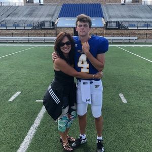 Meet your Posher, Sharon